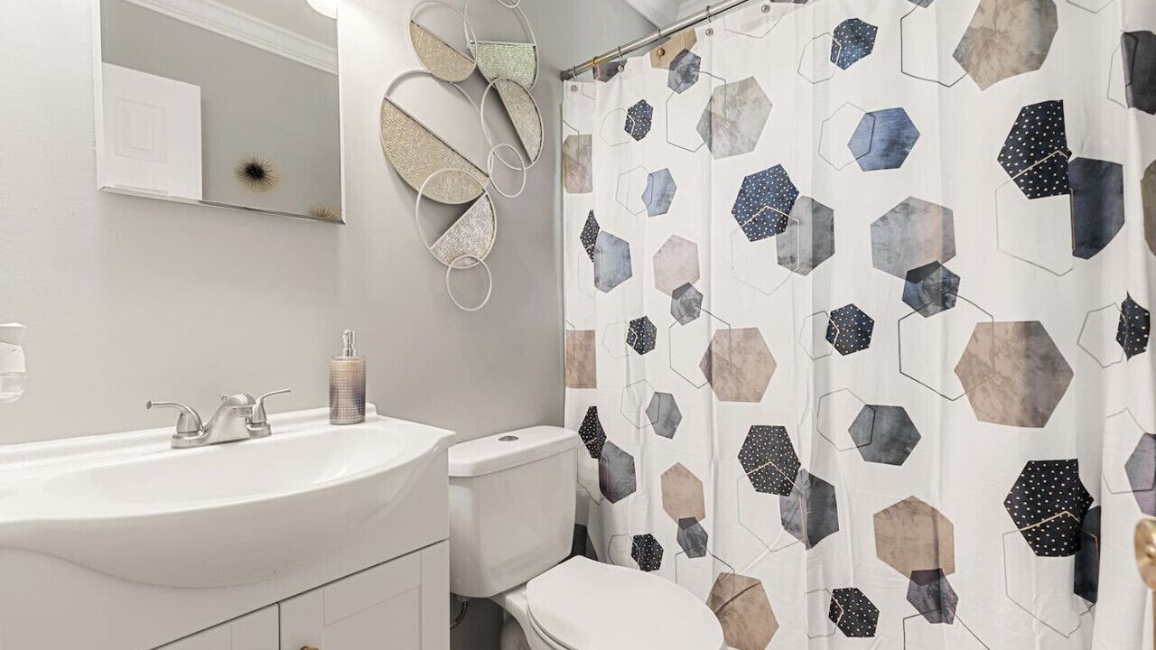 Photo of Bathroom in Highland Springs