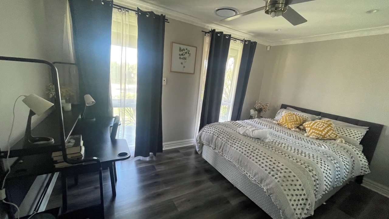 Photo of Bedroom in Acacia Gardens