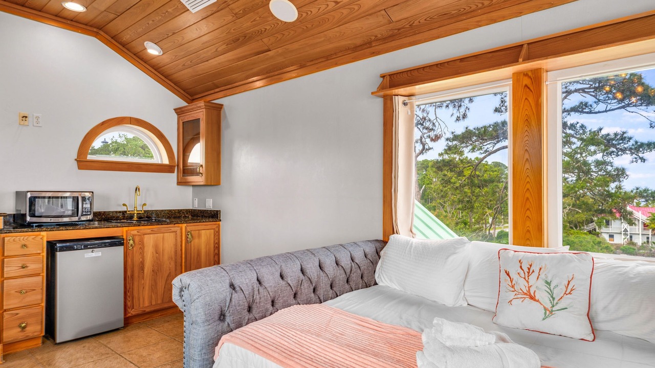 Photo of Bedroom in Carrabelle