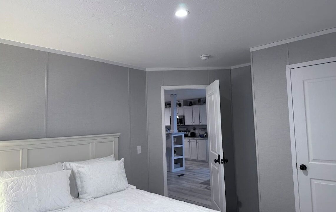 Photo of Bedroom in Laketon
