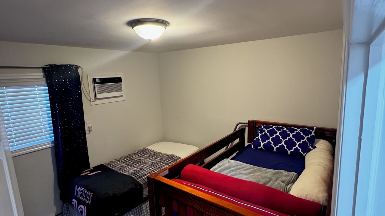 Photo of Bedroom in Long Beach
