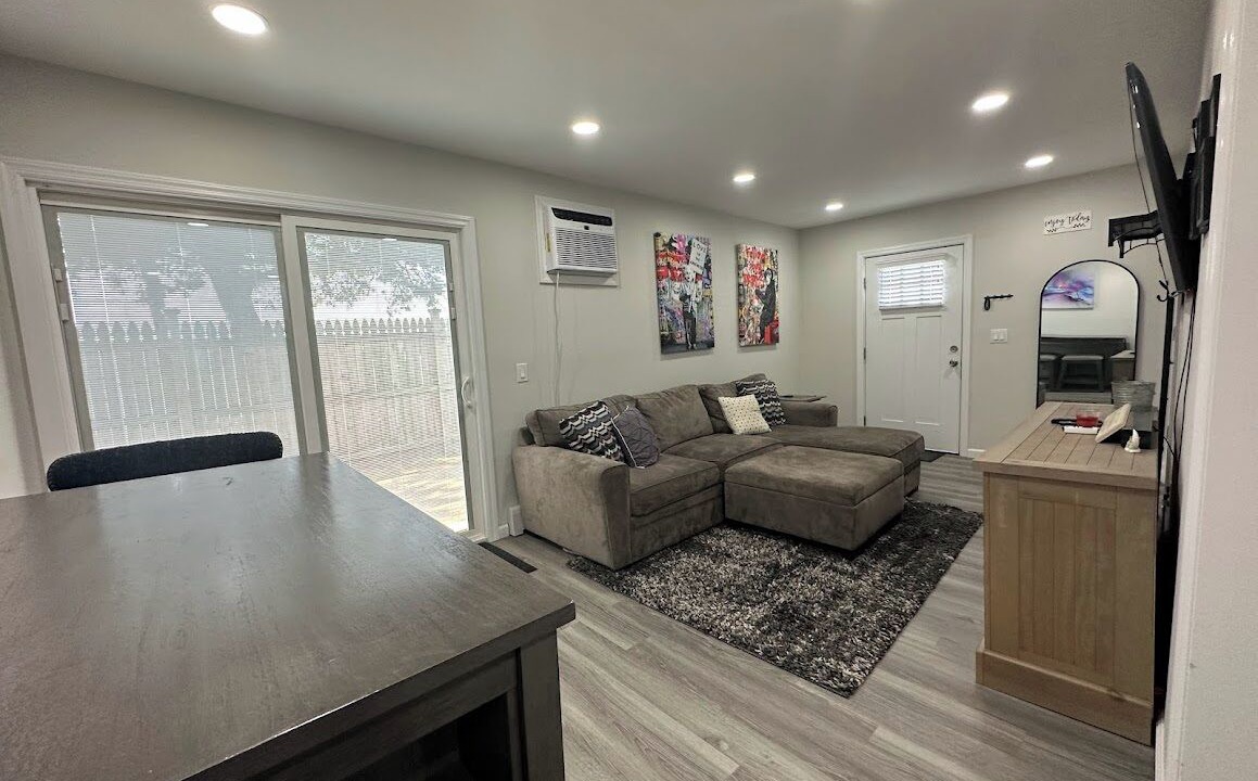 Photo of Livingroom in Long Beach