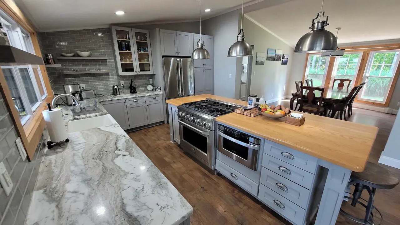 Photo of Kitchen in Burnt Chimney