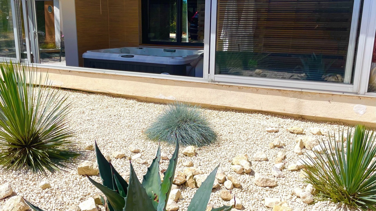 Photo of Outdoor in Treveneuc