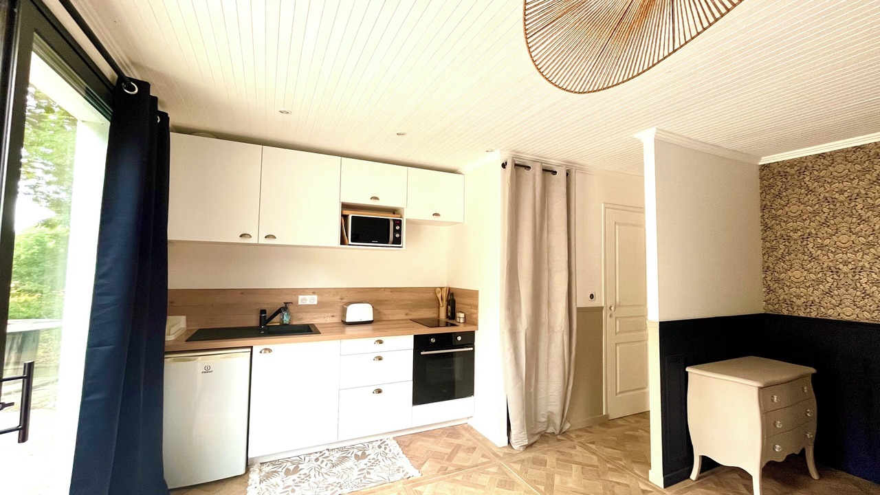 Photo of Kitchen in Treveneuc