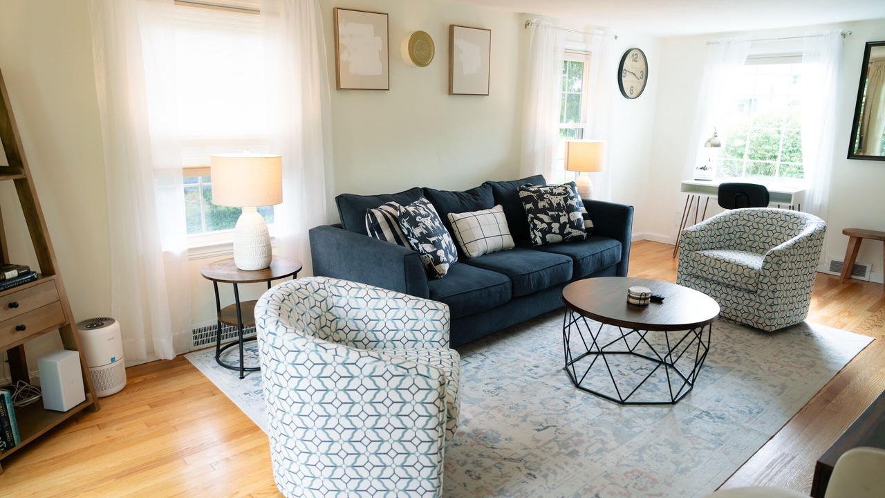 Photo of Livingroom in Eastside