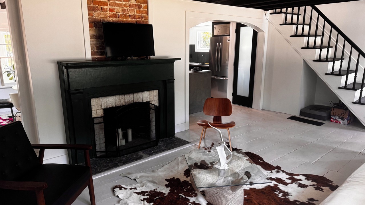 Photo of Livingroom in East Moriches