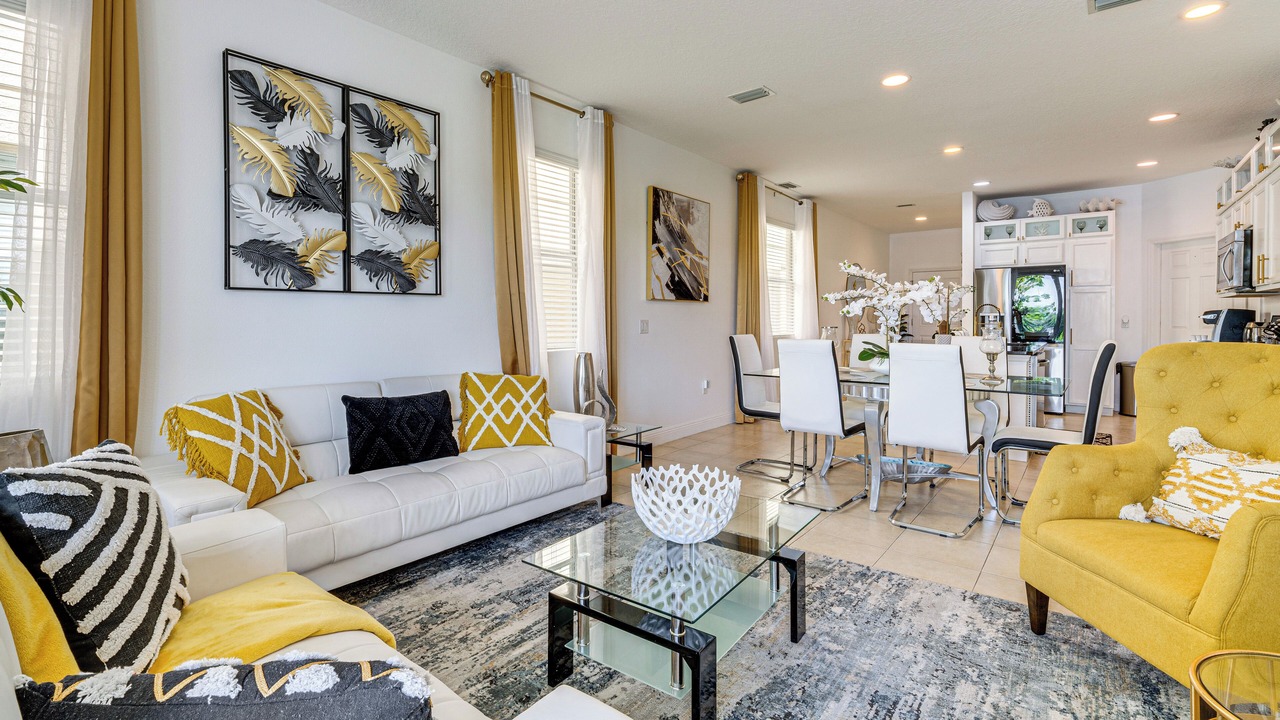 Photo of Livingroom in Bridgewater Crossing