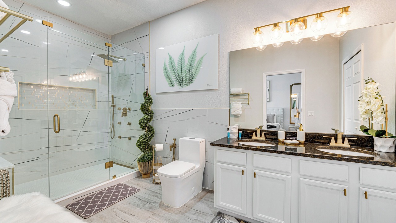Photo of Bathroom in Bridgewater Crossing