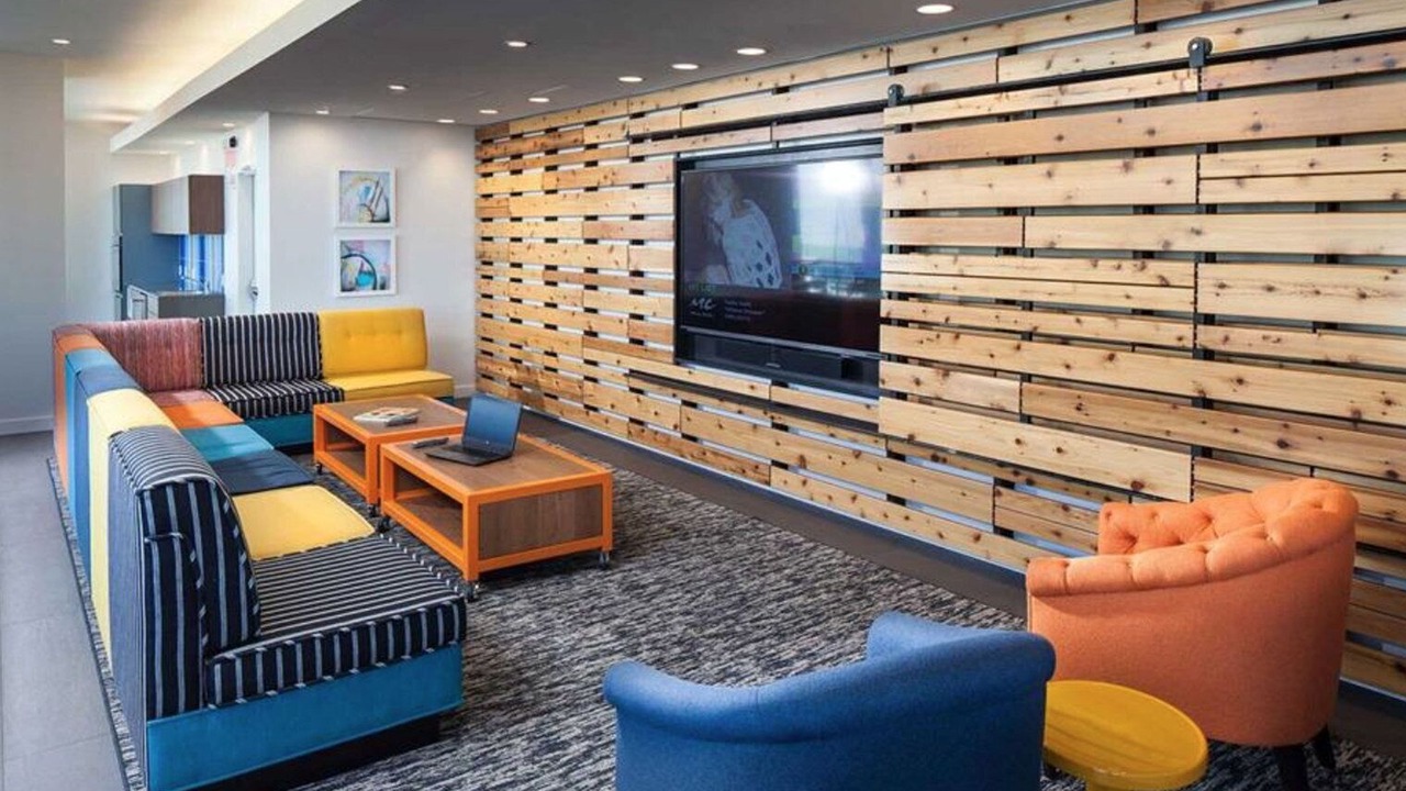 Photo of Livingroom in Theatre District