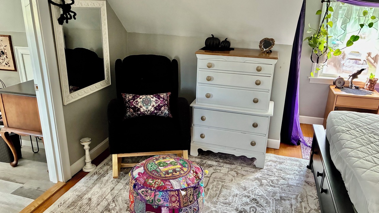 Photo of Bedroom in Salem