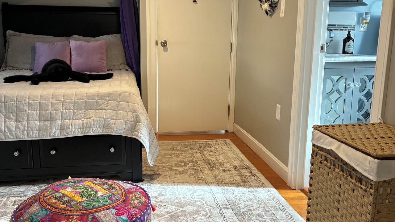 Photo of Bedroom in Salem