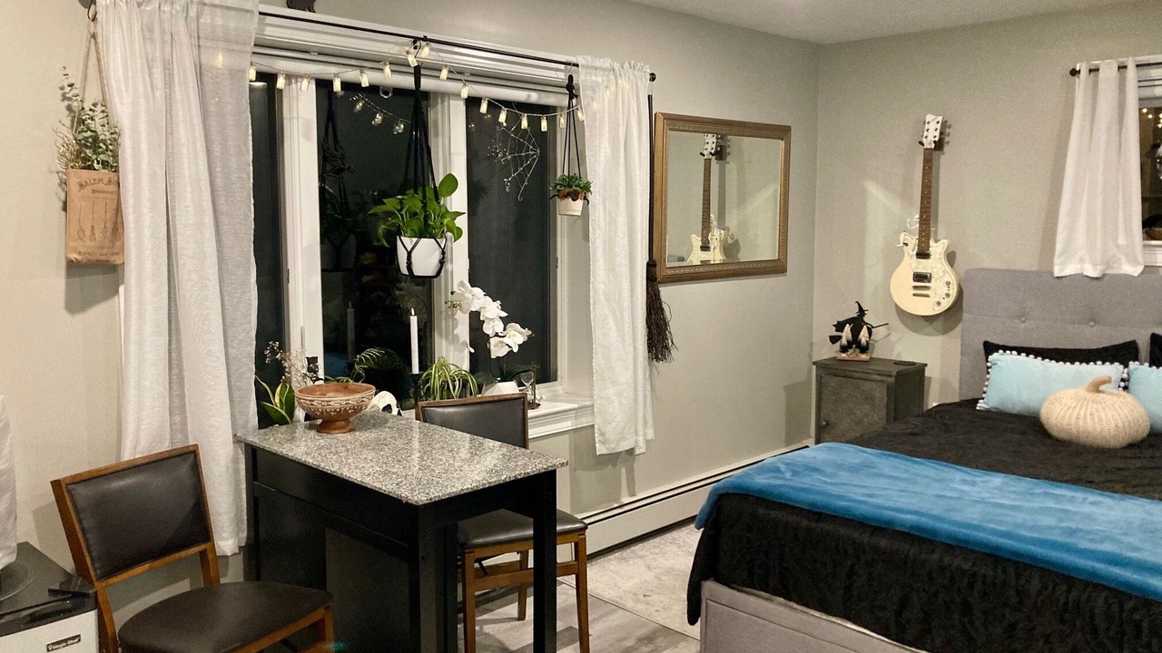 Photo of Bedroom in Salem