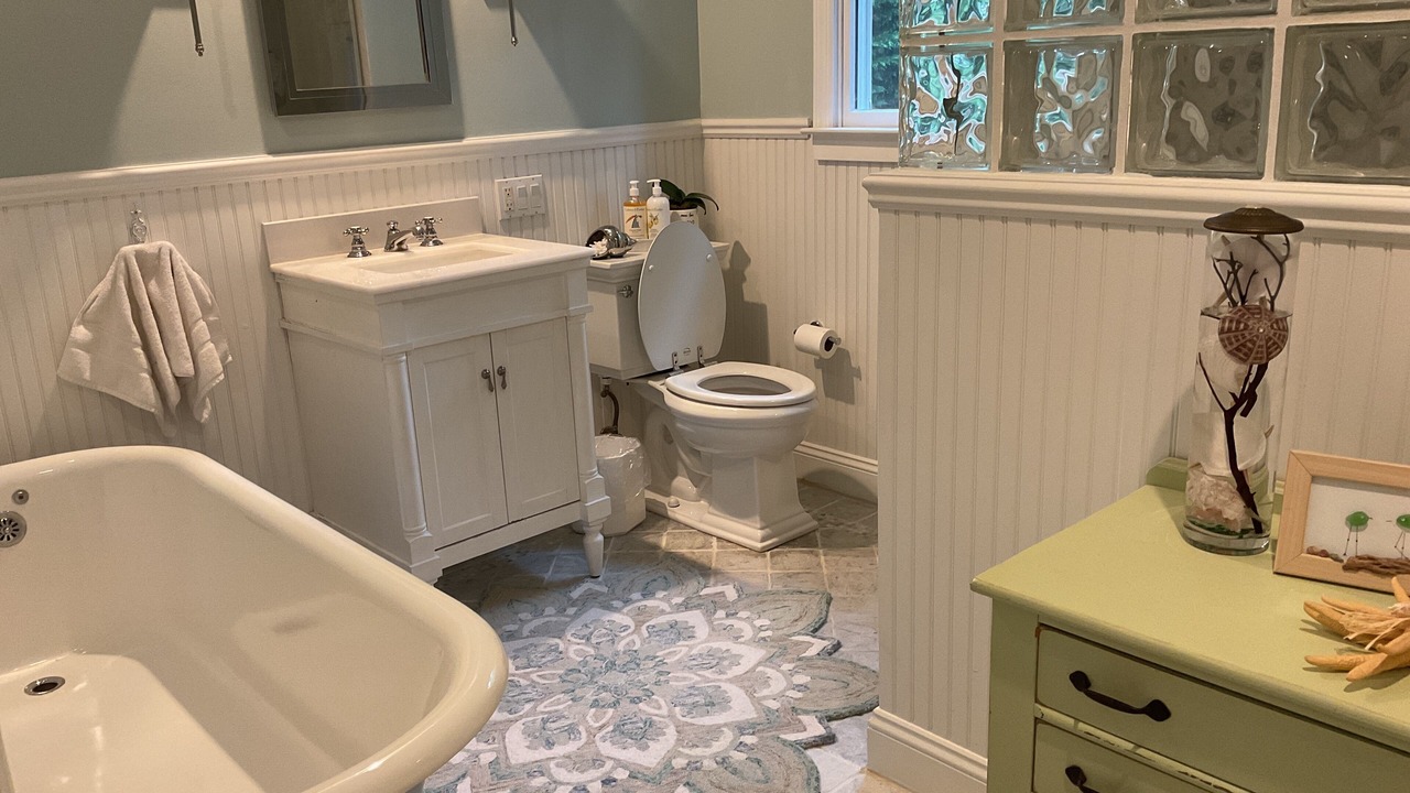 Photo of Bathroom in Bellport