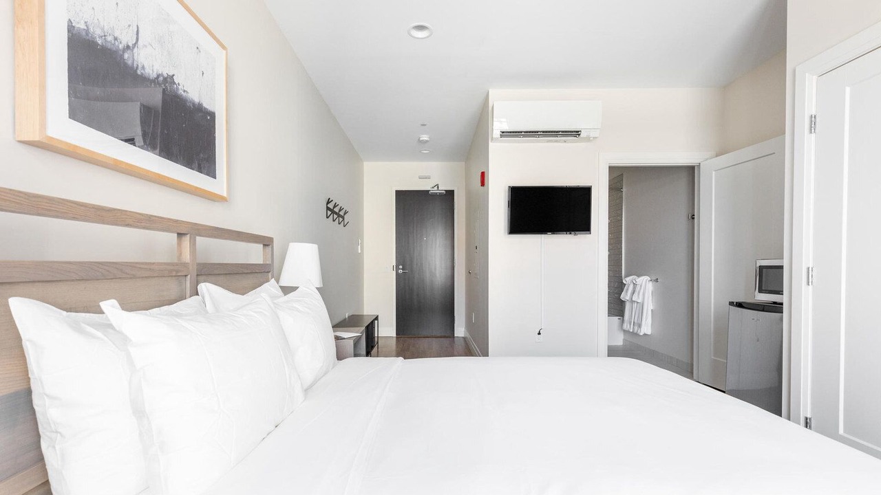 Photo of Bedroom in Newtonville