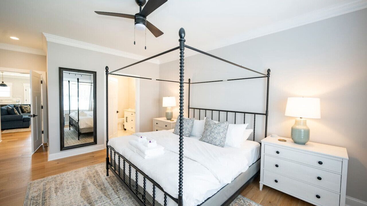 Photo of Bedroom in Forest