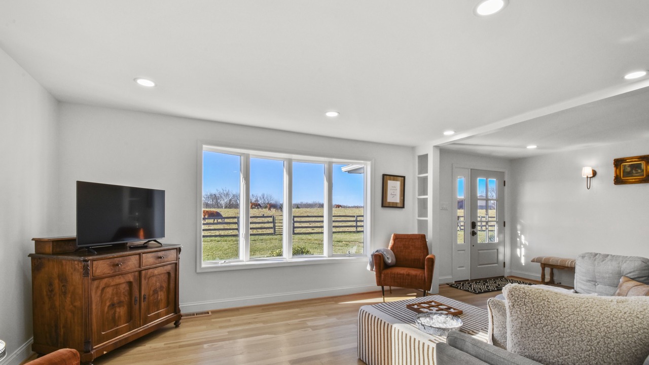 Photo of Livingroom in Blue Ridge