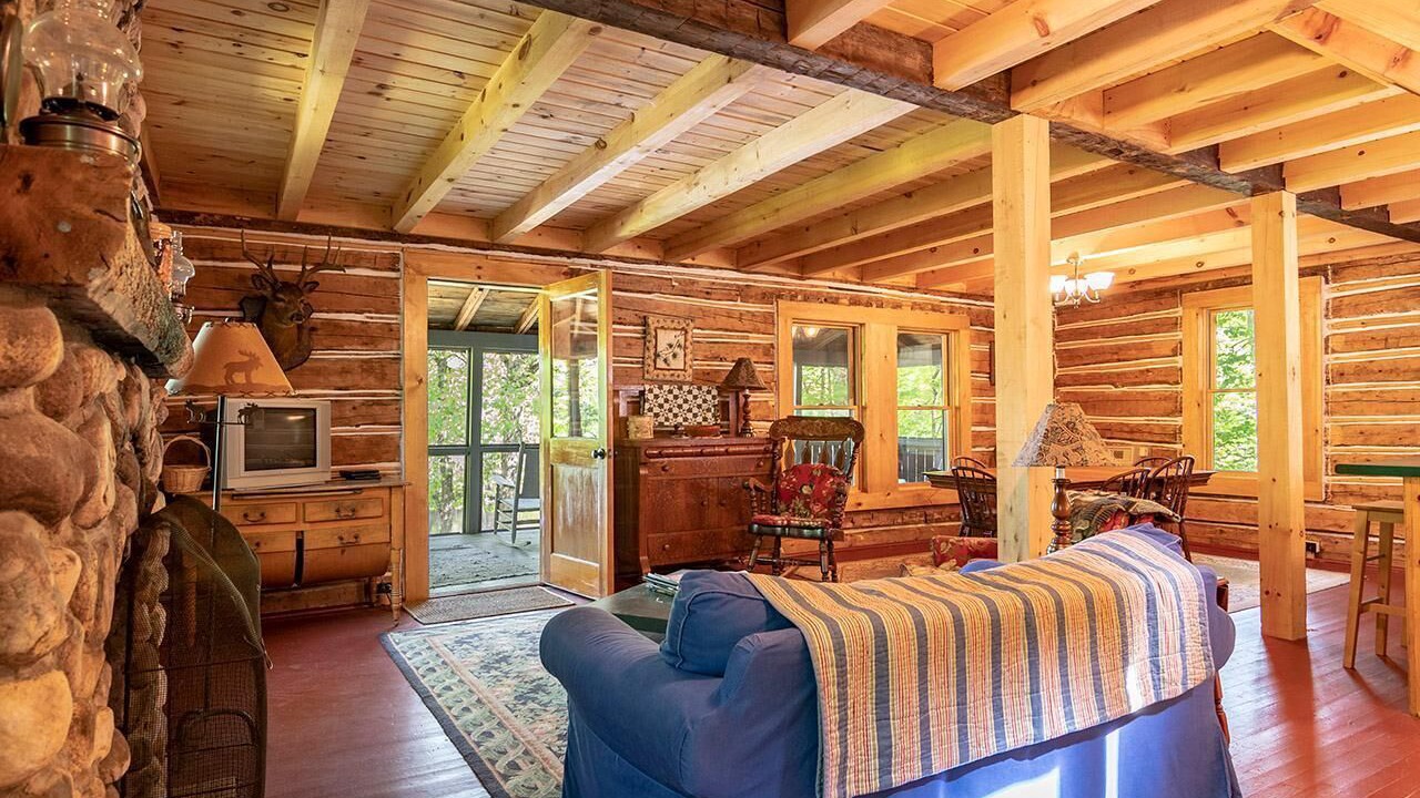 Photo of Livingroom in Rainbow Lake