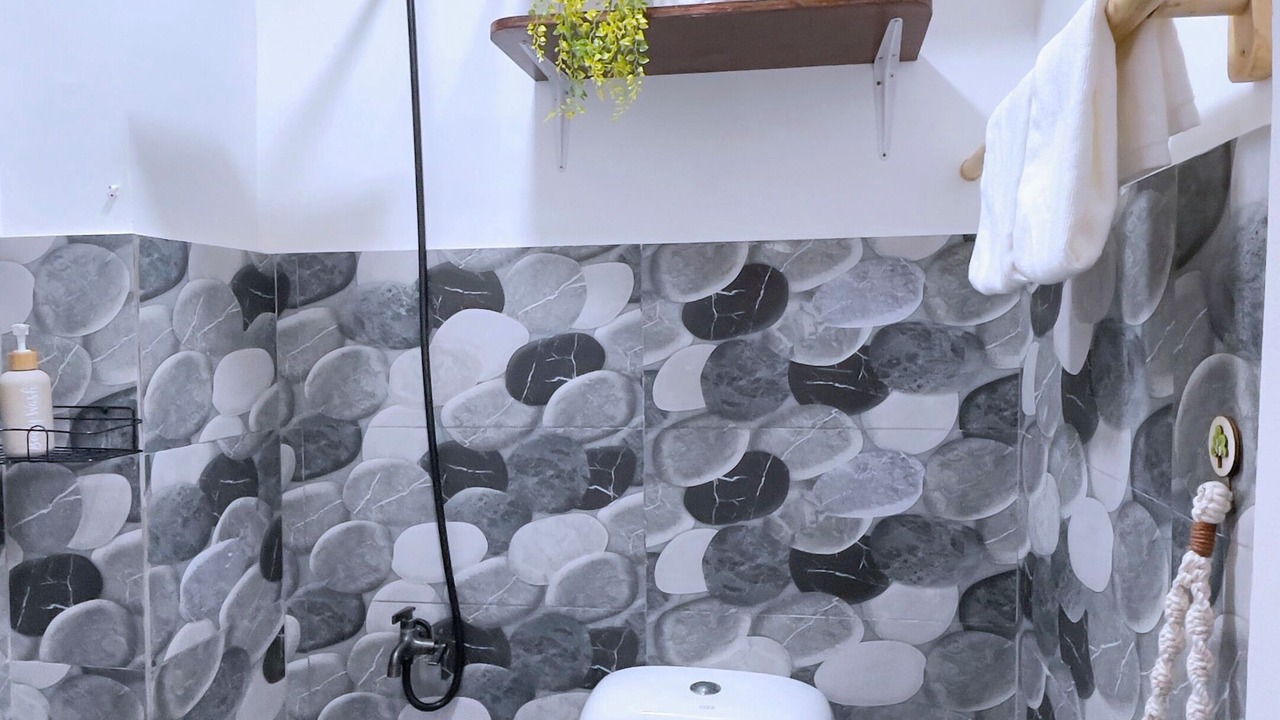 Photo of Bathroom in Mactan Export Processing Zone