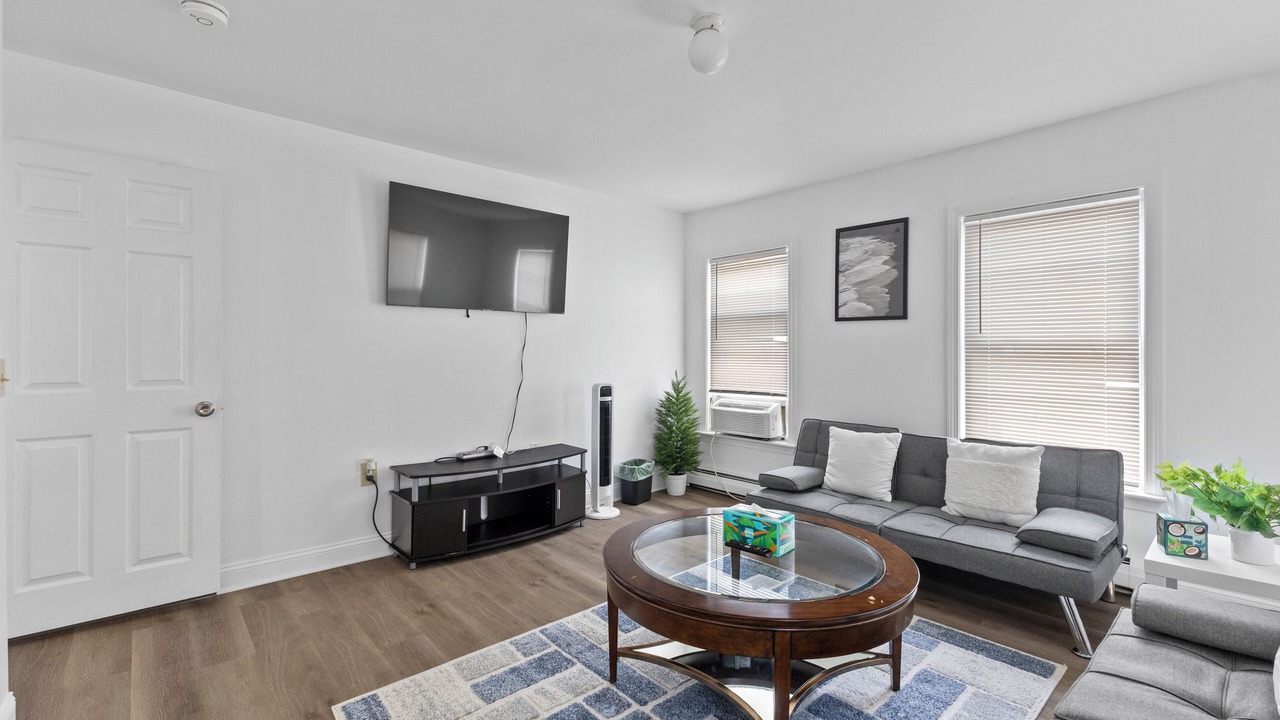 Photo of Livingroom in Malden