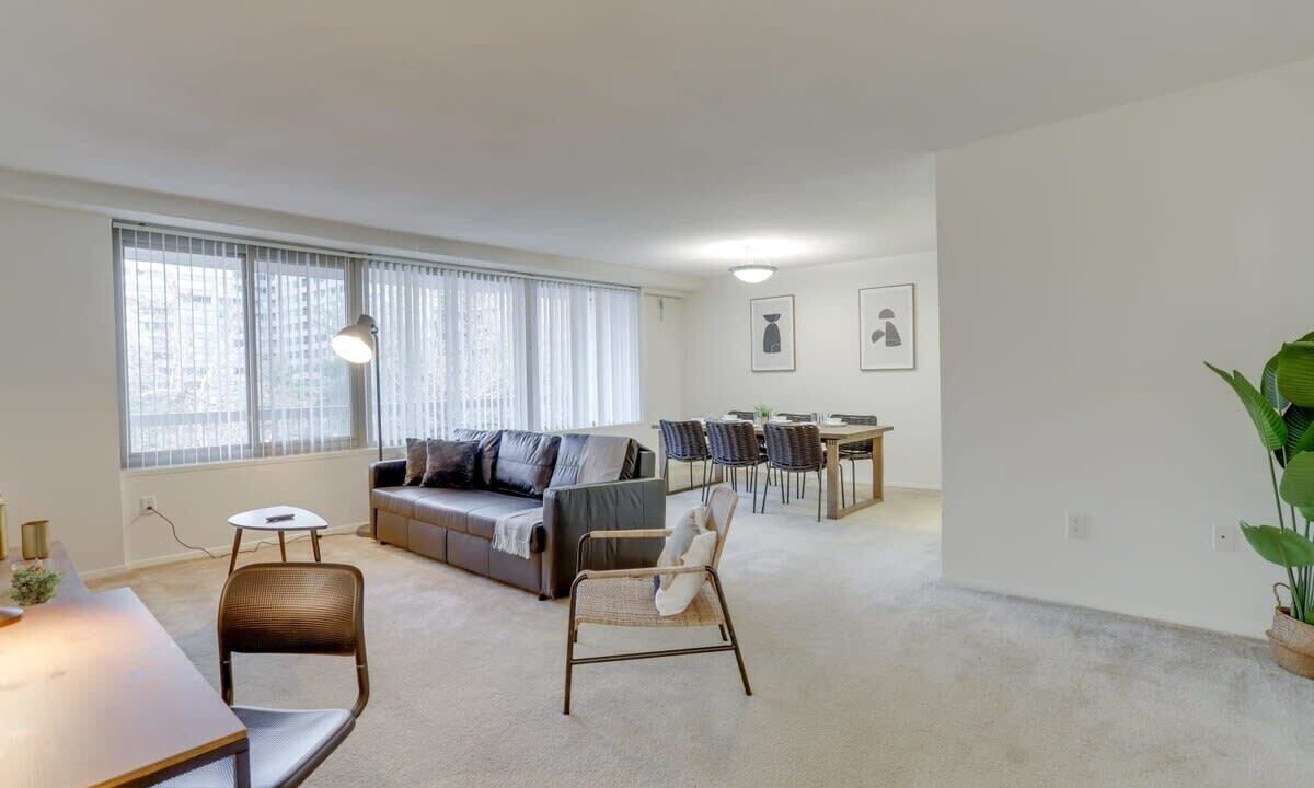 Photo of Livingroom in Aurora Highlands