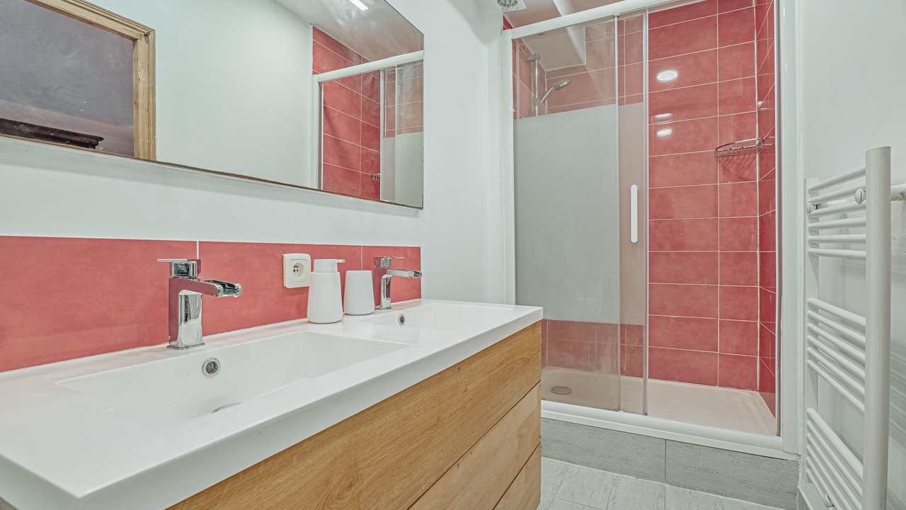 Photo of Bathroom in Saint-Jouan-des-Guerets