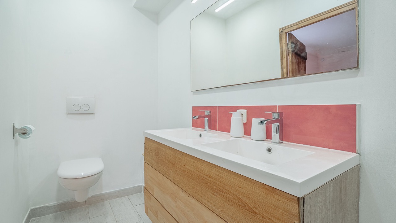 Photo of Bathroom in Saint-Jouan-des-Guerets