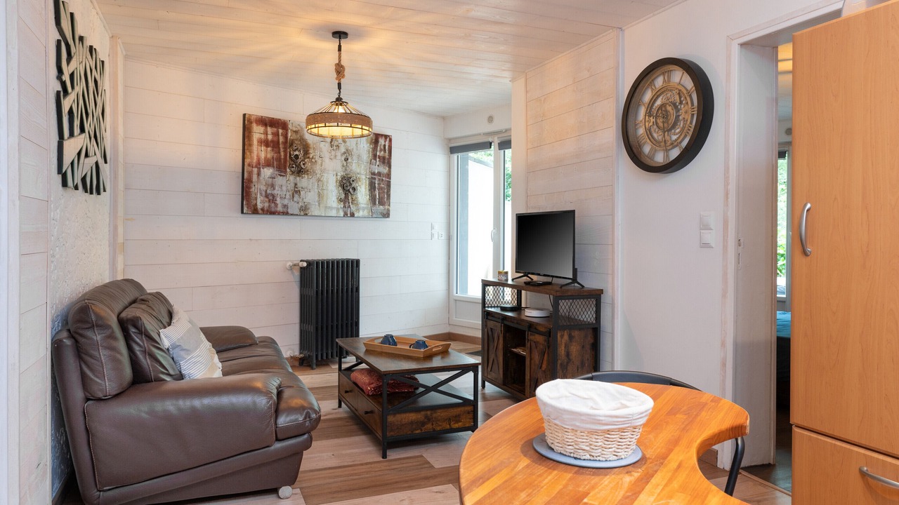 Photo of Livingroom in Meslan