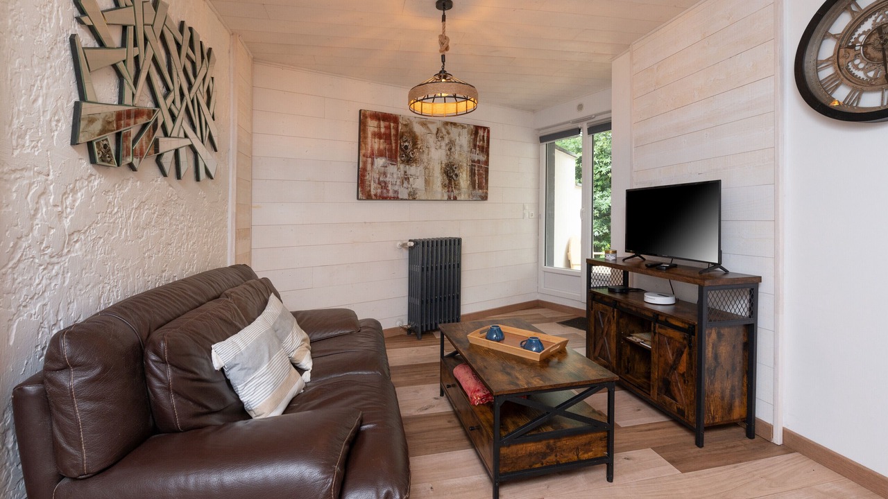 Photo of Livingroom in Meslan