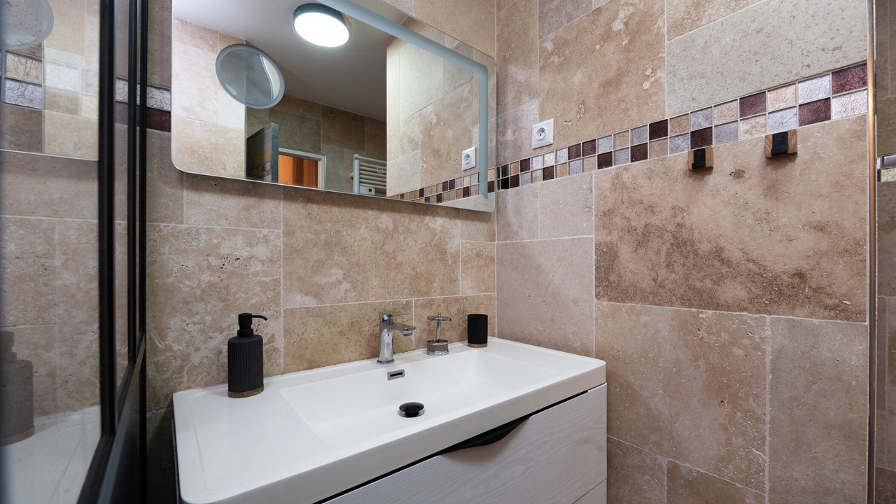 Photo of Bathroom in Meslan