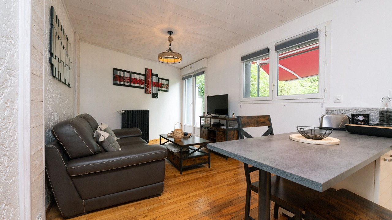 Photo of Livingroom in Meslan