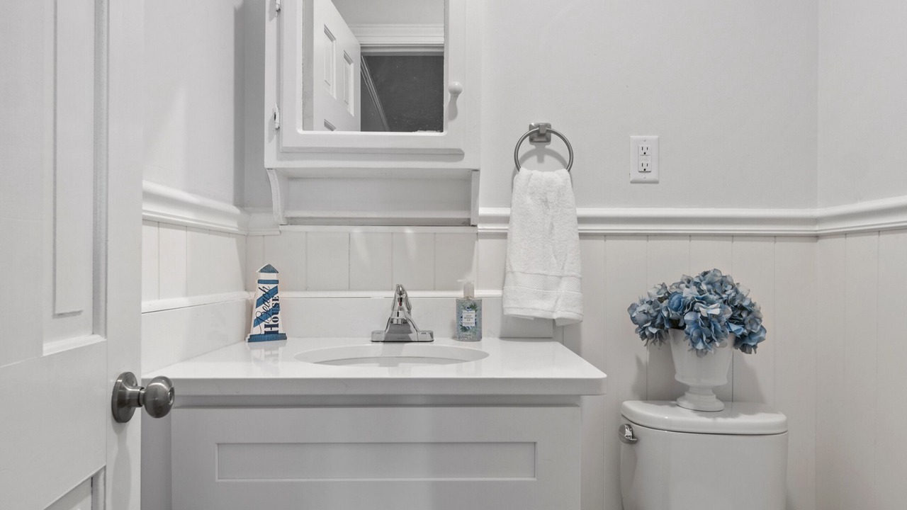 Photo of Bathroom in Chic's Beach