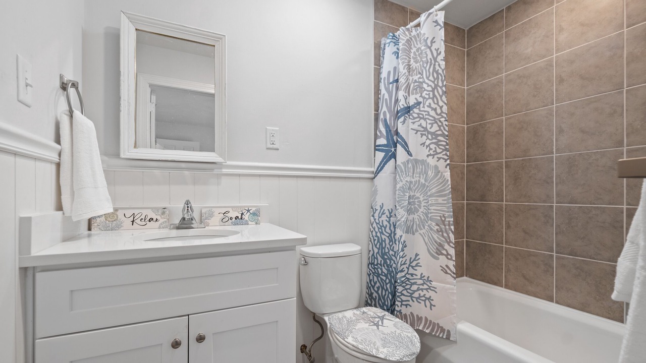 Photo of Bathroom in Chic's Beach