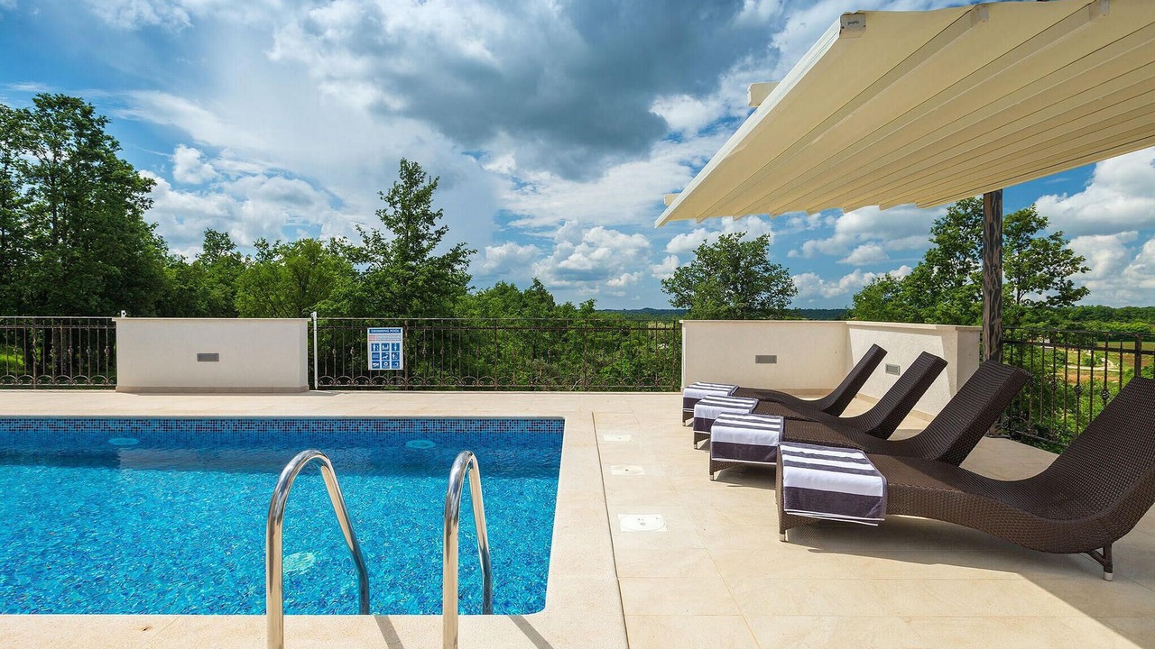 Photo of Outdoor in Gracisce