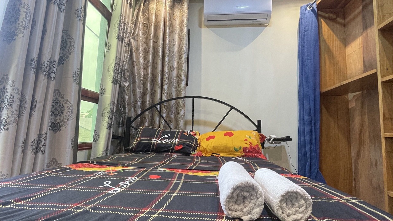 Photo of Bedroom in Barumbu