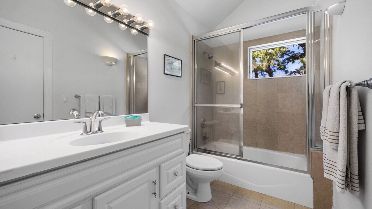Photo of Bathroom in Shinnecock Hills