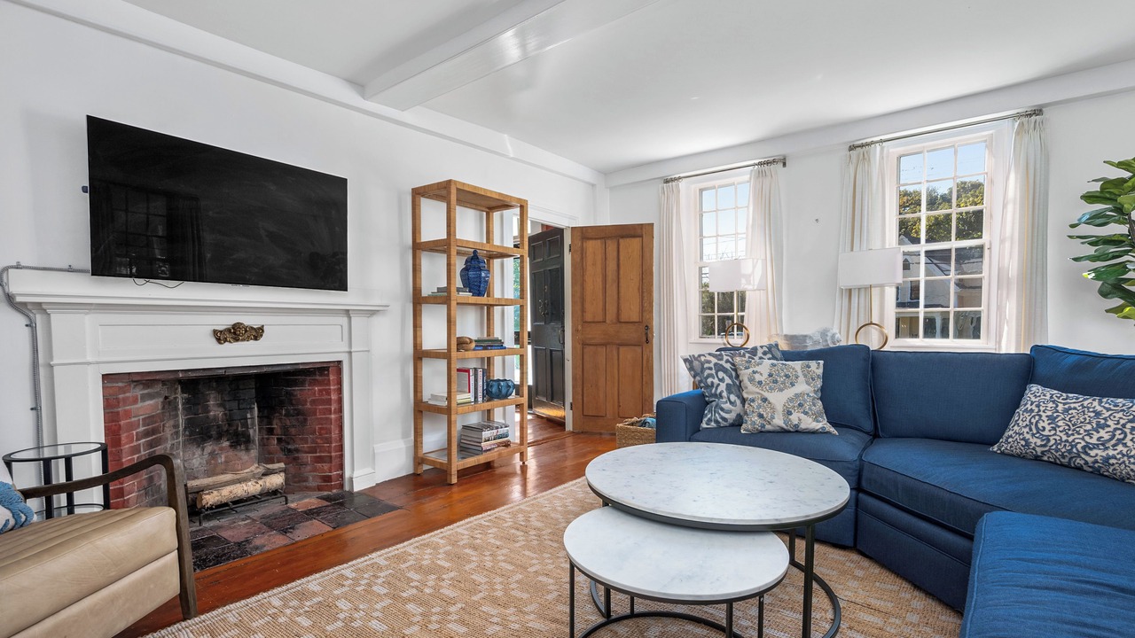 Photo of Livingroom in Barnstable