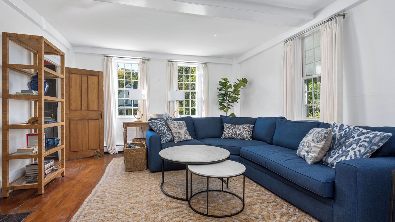 Photo of Livingroom in Barnstable