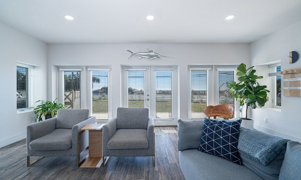 Photo of Livingroom in Fort Bay