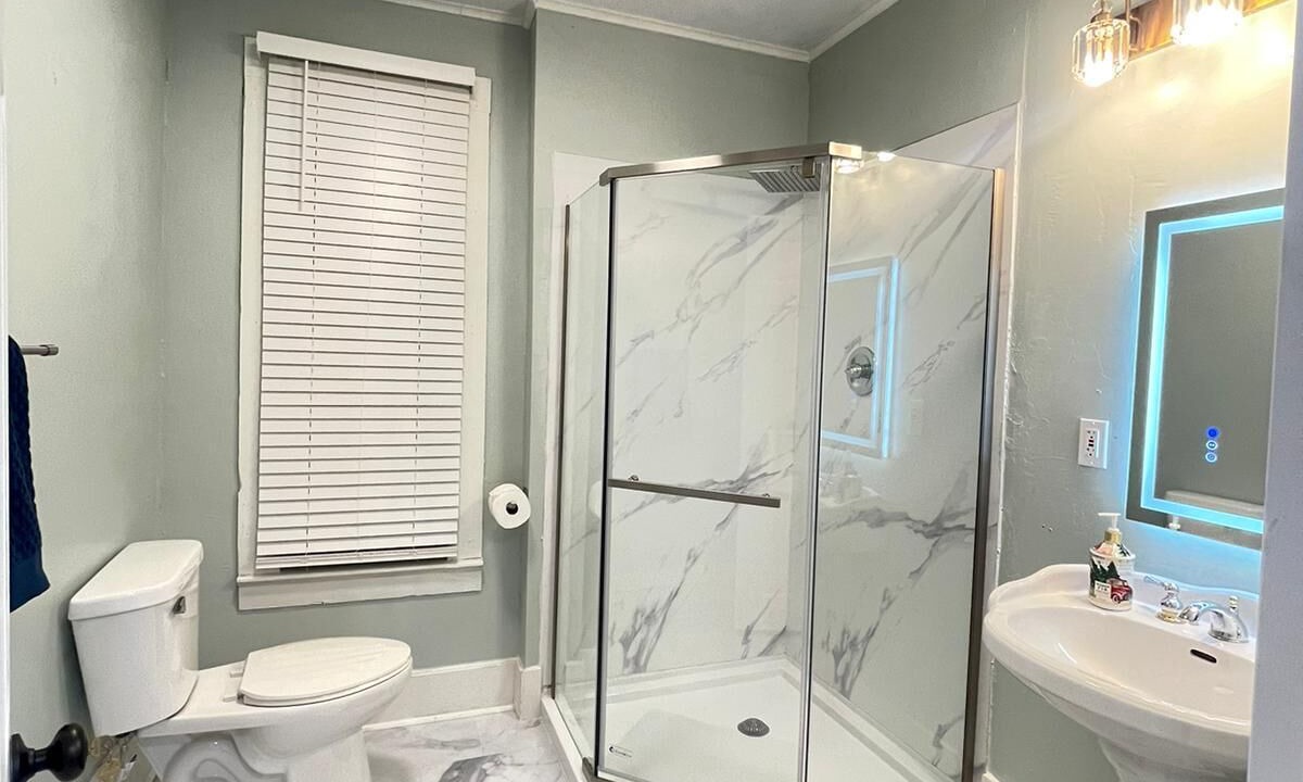 Photo of Bathroom in West Washington