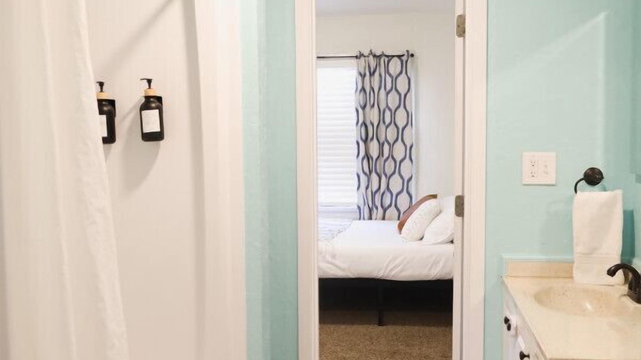 Photo of Bathroom in Downtown Klamath Falls