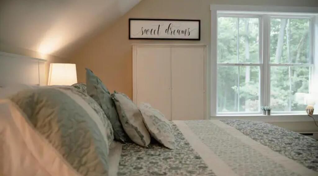 Photo of Bedroom in Town of Reading