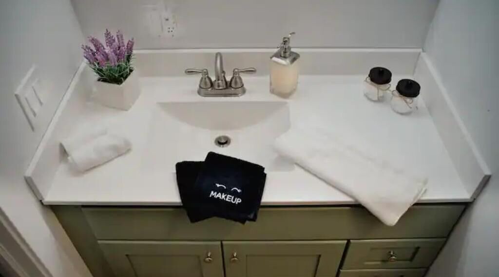 Photo of Bathroom in Town of Reading