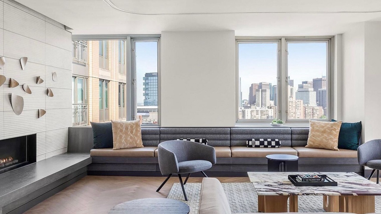 Photo of Livingroom in East Cambridge