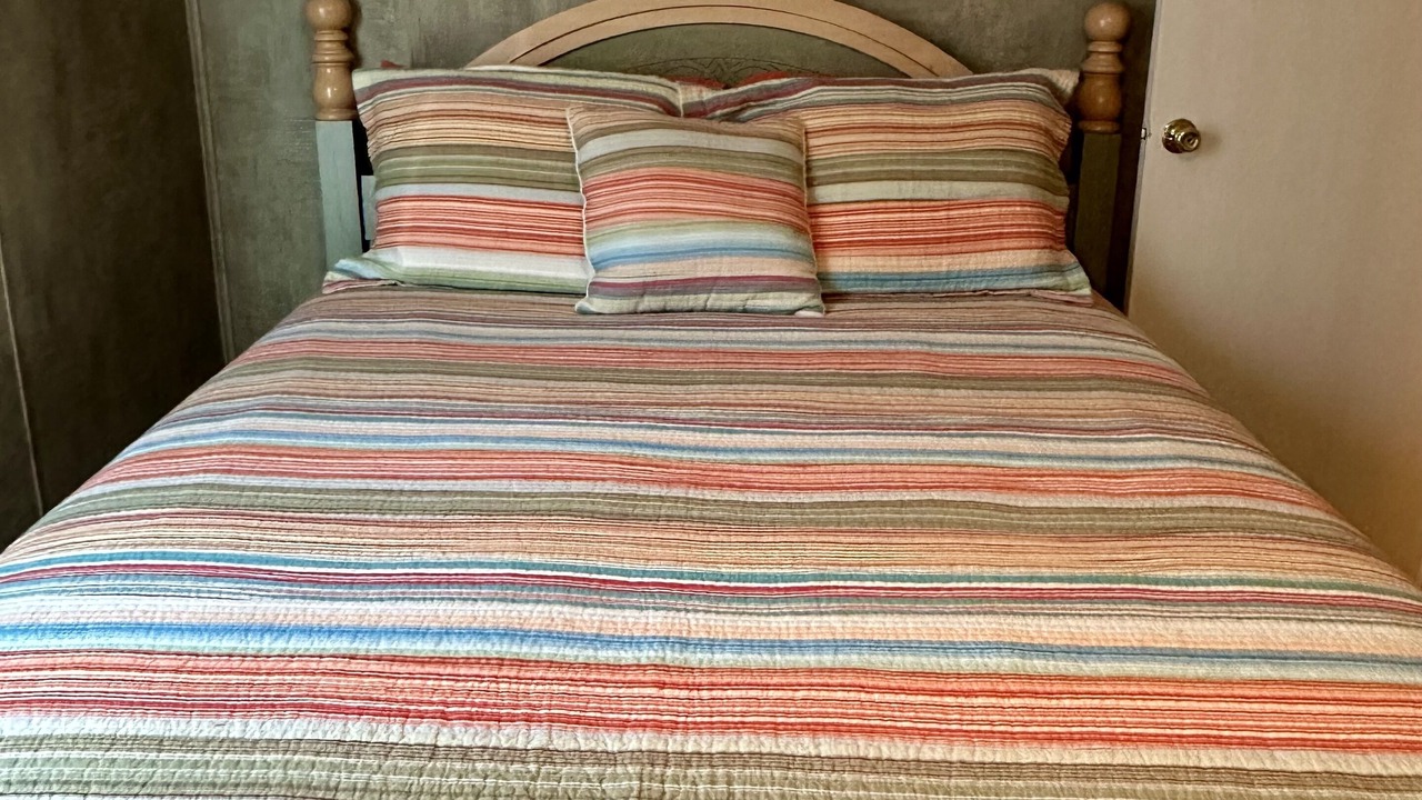 Photo of Bedroom in Perry