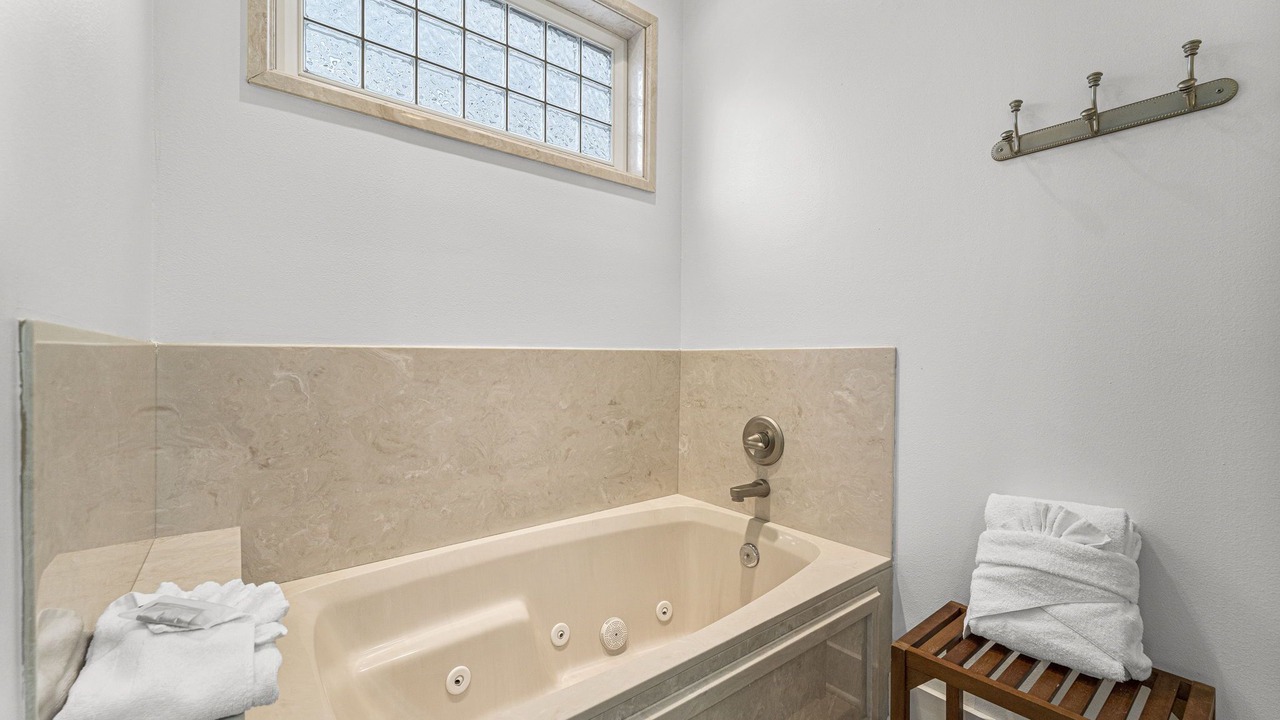 Photo of Bathroom in Treetop