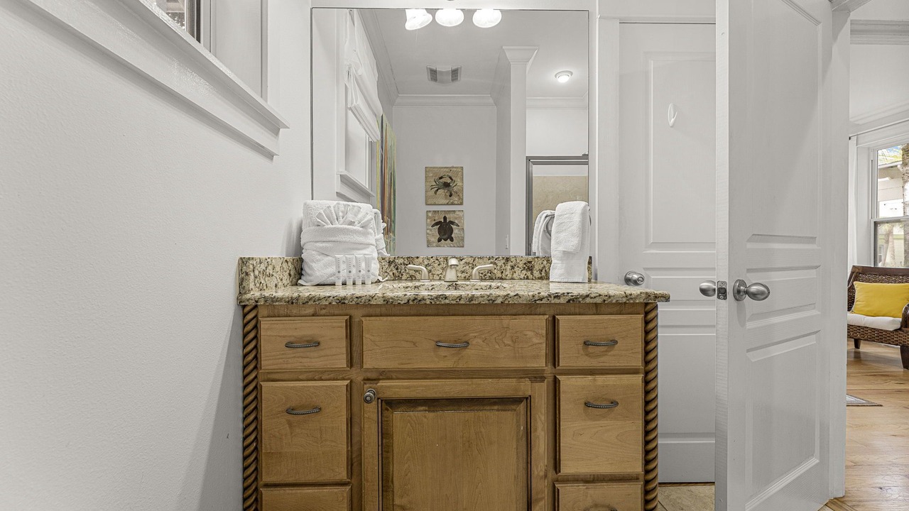 Photo of Bathroom in Treetop