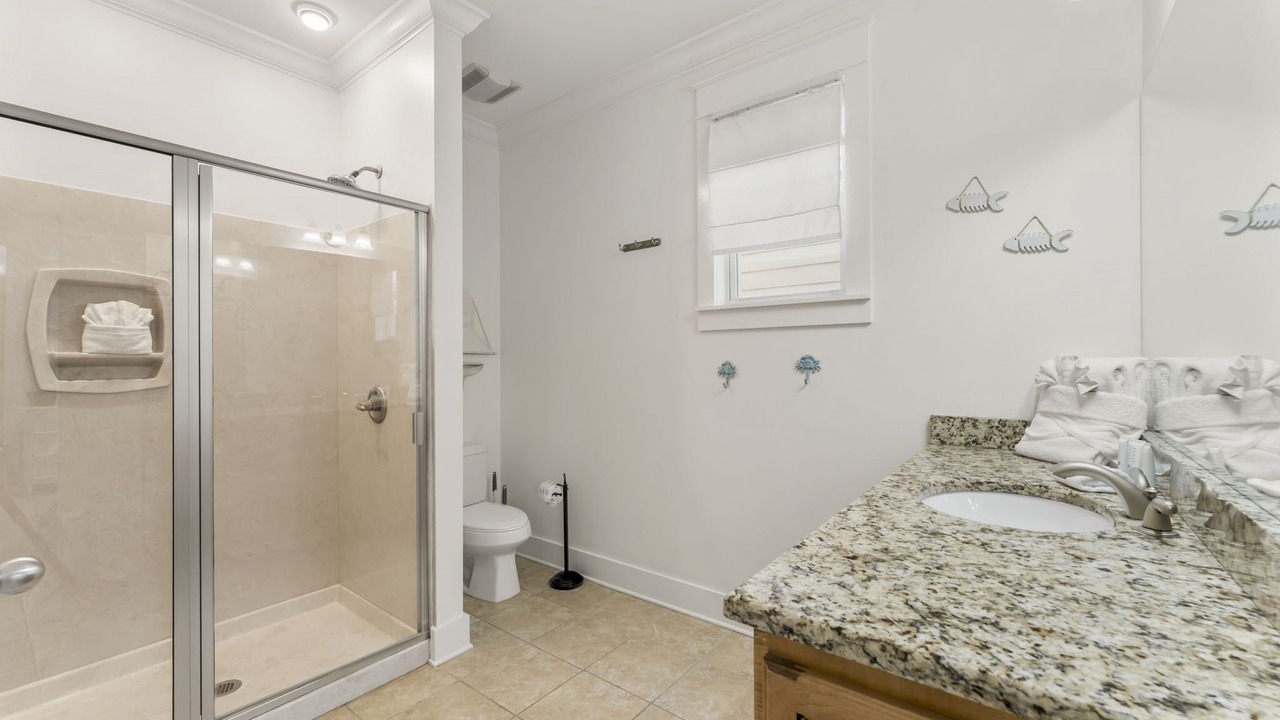 Photo of Bathroom in Treetop
