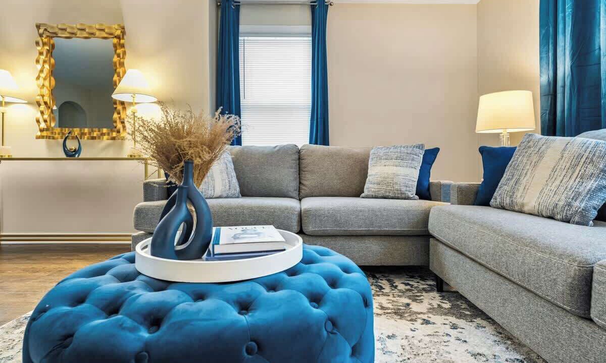 Photo of Livingroom in Homewood