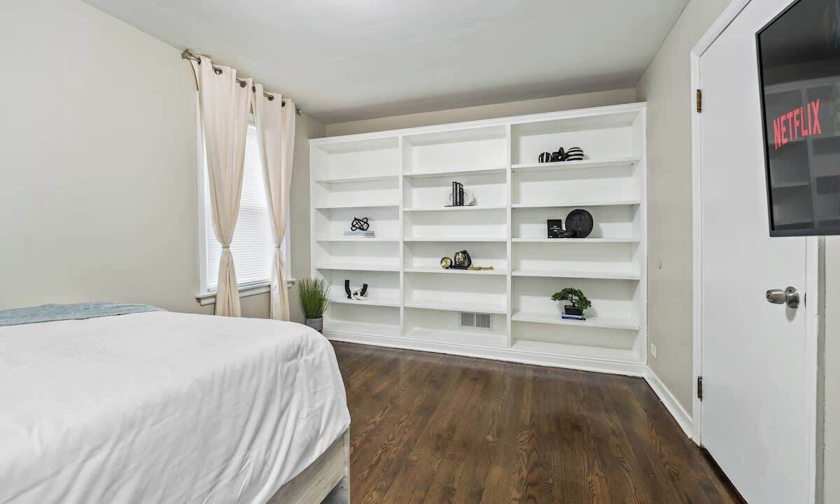 Photo of Bedroom in Homewood